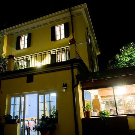 Albergo Ristorante Grigna مانديلو ديل لاريو المظهر الخارجي الصورة