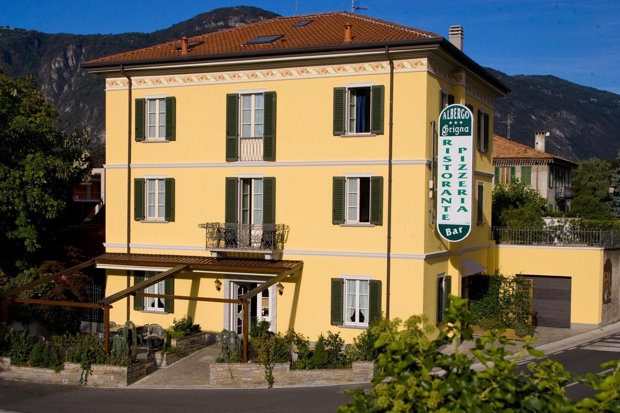 Albergo Ristorante Grigna مانديلو ديل لاريو المظهر الخارجي الصورة